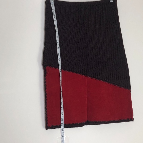 GUESS COLLECTION Knit Skirt -Small - Picture 15 of 15